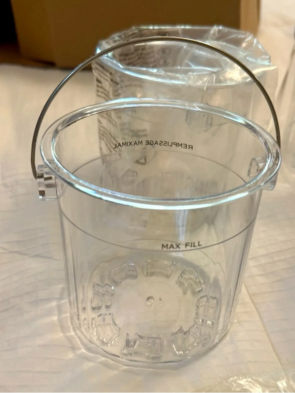 NINJA CREAMI - 4 deluxe pints with lids (NIB)